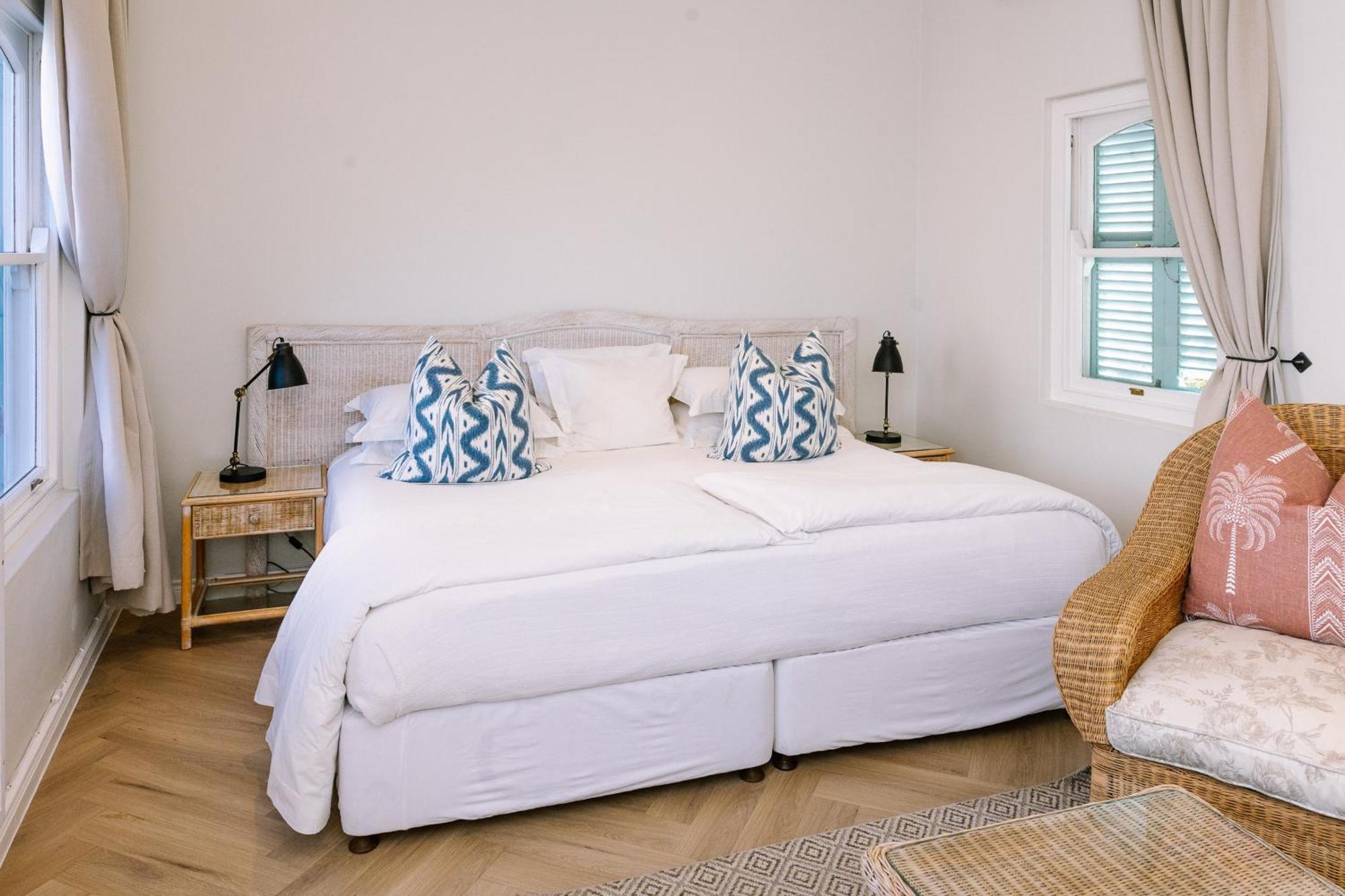 Auberge Burgundy Boutique Hotel & Spa Hermanus Esterno foto