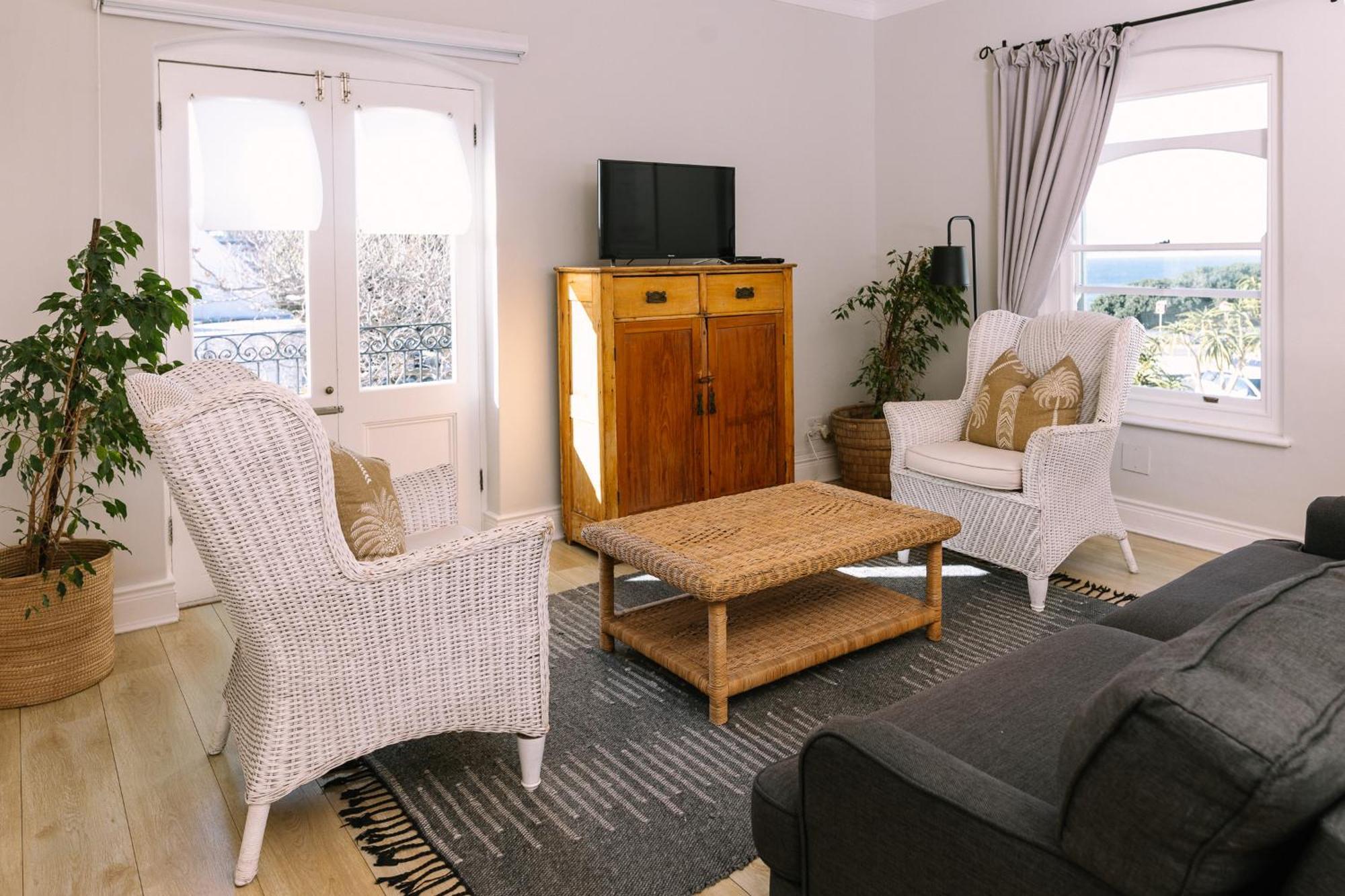 Auberge Burgundy Boutique Hotel & Spa Hermanus Esterno foto